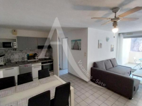 T3 capacite 6 personnes dans residence avec piscine et garage